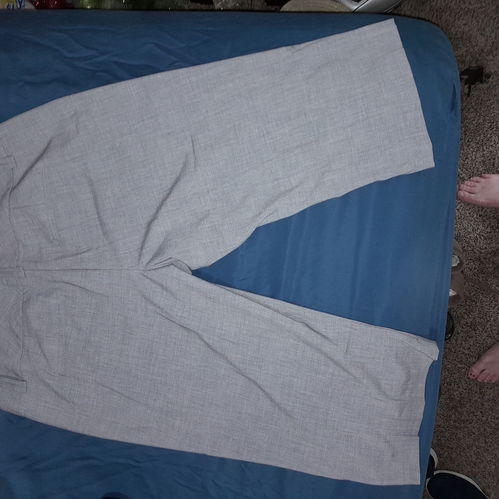 Maurices Gray Capri Pants Relaxed Fit Soft Fabric